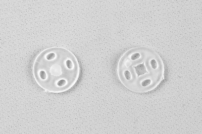 Кнопки пришивные пластиковые 10 мм, блистер 24шт, цв.-прозрачные - купить в Каспийске. Цена: 48.41 руб.